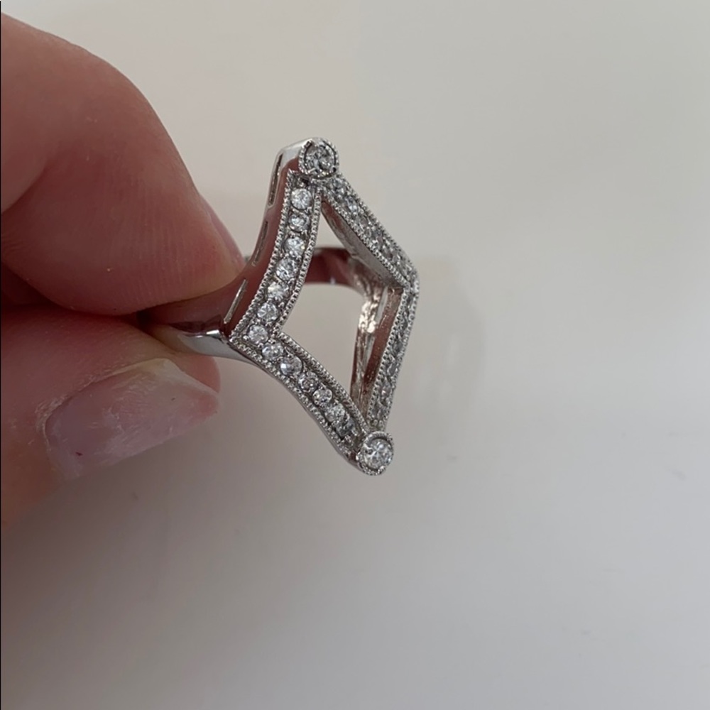 Sterling Silver Ring - Picture 4 of 5